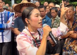 韦忠秀对唱满春山歌视频完整-韦忠秀山歌惊艳鱼峰山歌圩，传统焕发新生